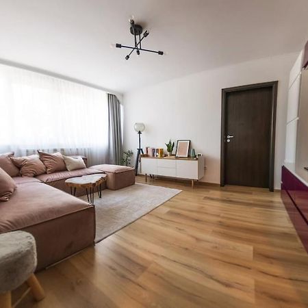 Central Oasis Lägenhet Bukarest Exteriör bild